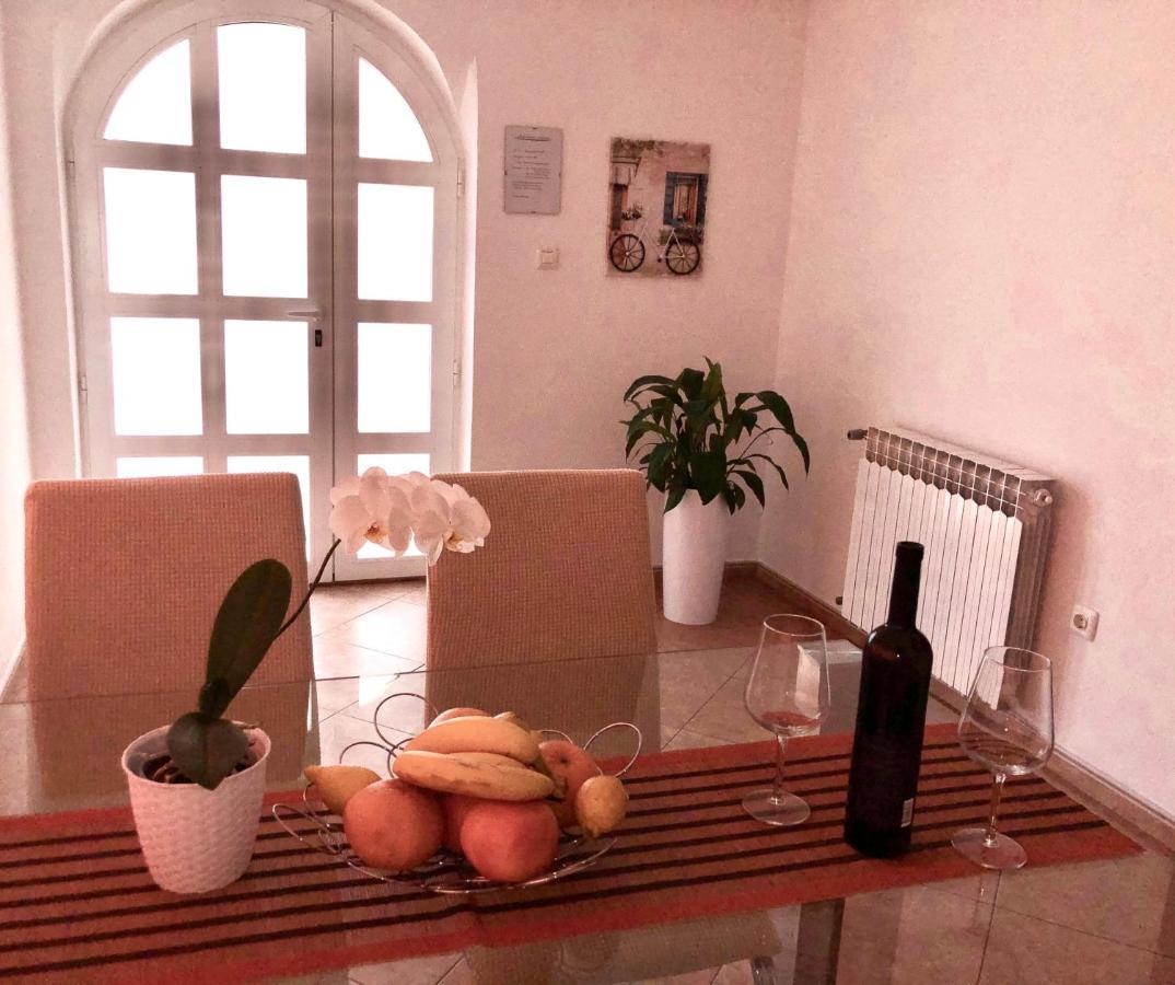 Apartments Roberta Novigrad  Bagian luar foto