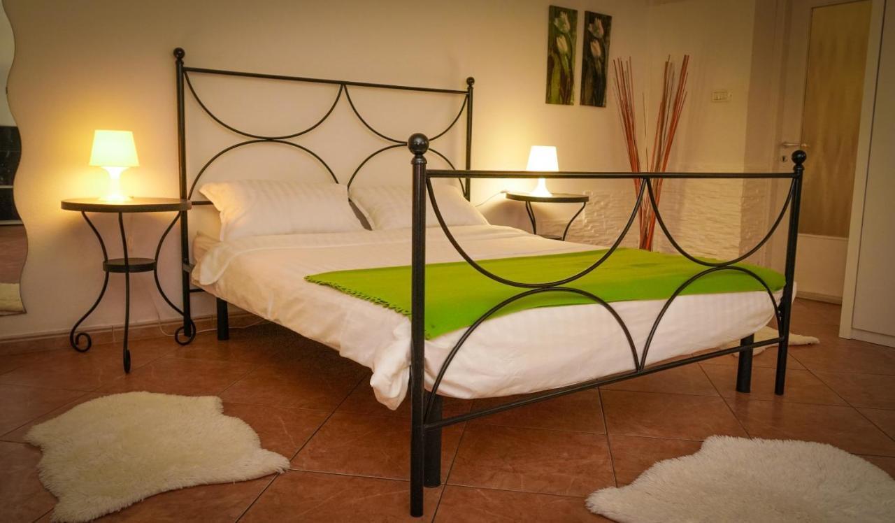 Apartments Roberta Novigrad  Bagian luar foto
