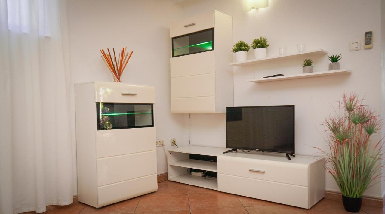 Apartments Roberta Novigrad  Bagian luar foto