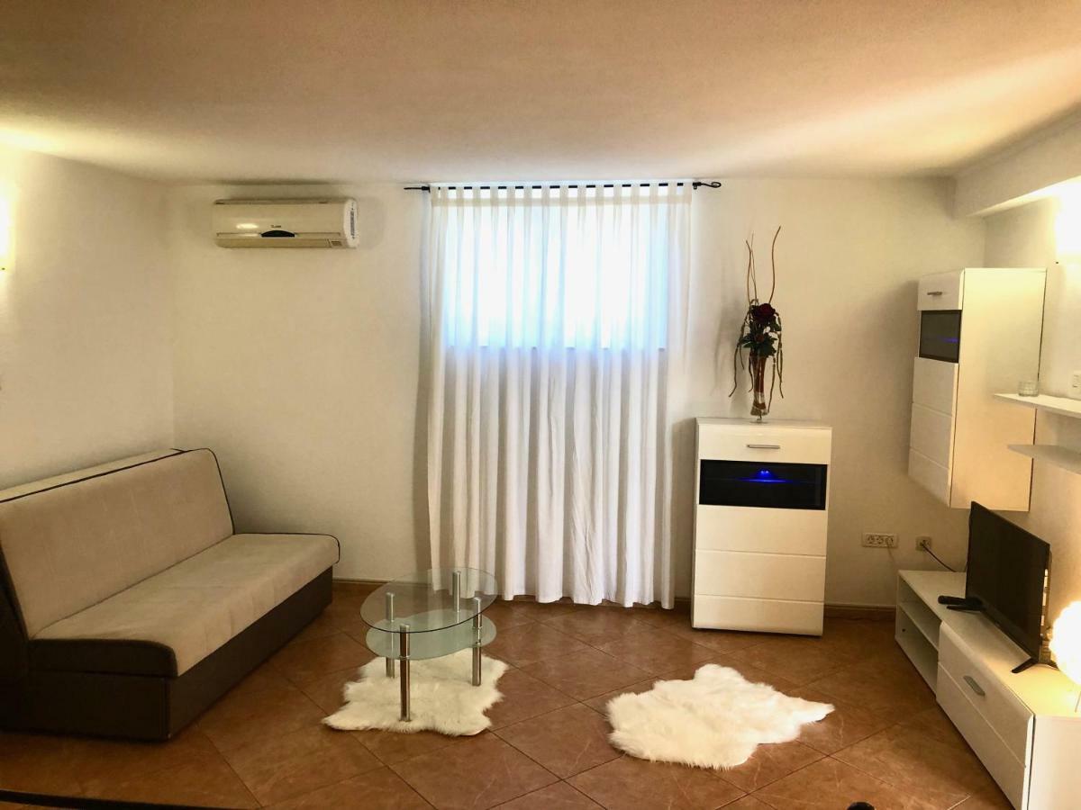 Apartments Roberta Novigrad  Bagian luar foto